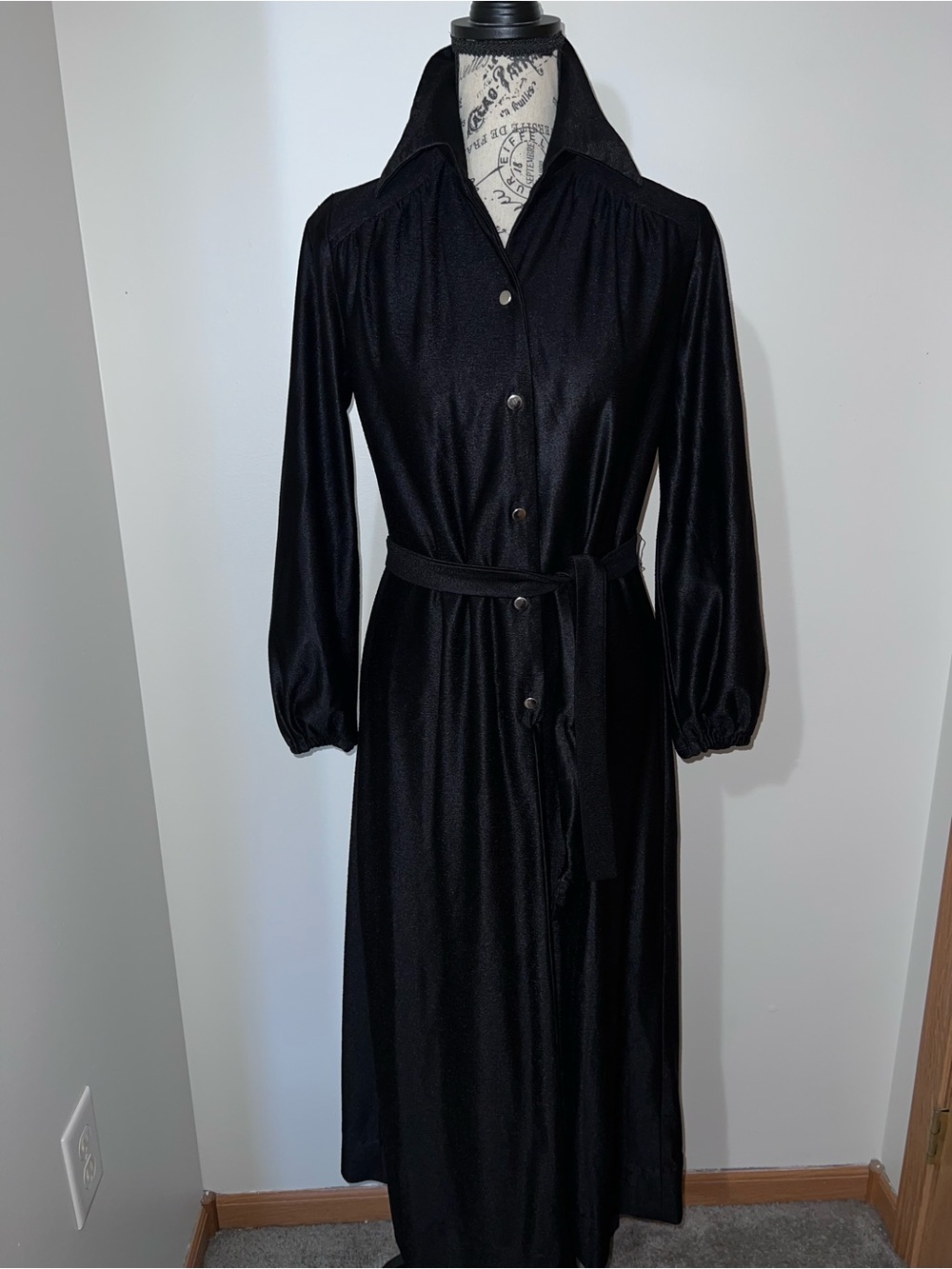 VTG 70s Dedra Designs Liquid Black Knit Maxi Shirtdress Snap Front Size 10
